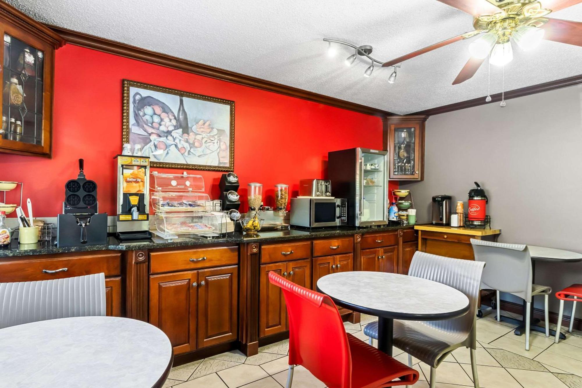 فيلا إيكونو لودج روسيلفيل Russellville المظهر الخارجي الصورة