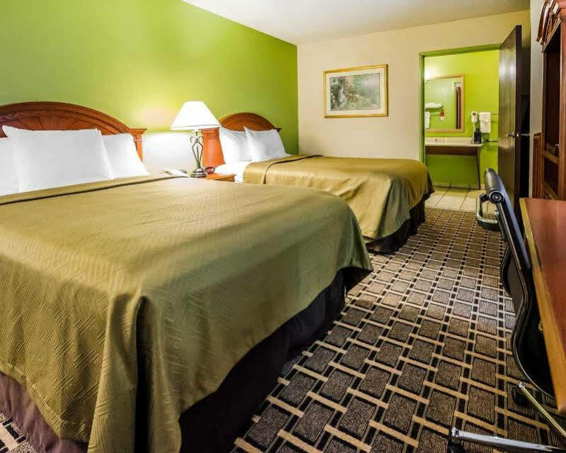 فيلا إيكونو لودج روسيلفيل Russellville المظهر الخارجي الصورة