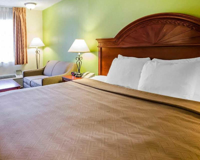 فيلا إيكونو لودج روسيلفيل Russellville المظهر الخارجي الصورة